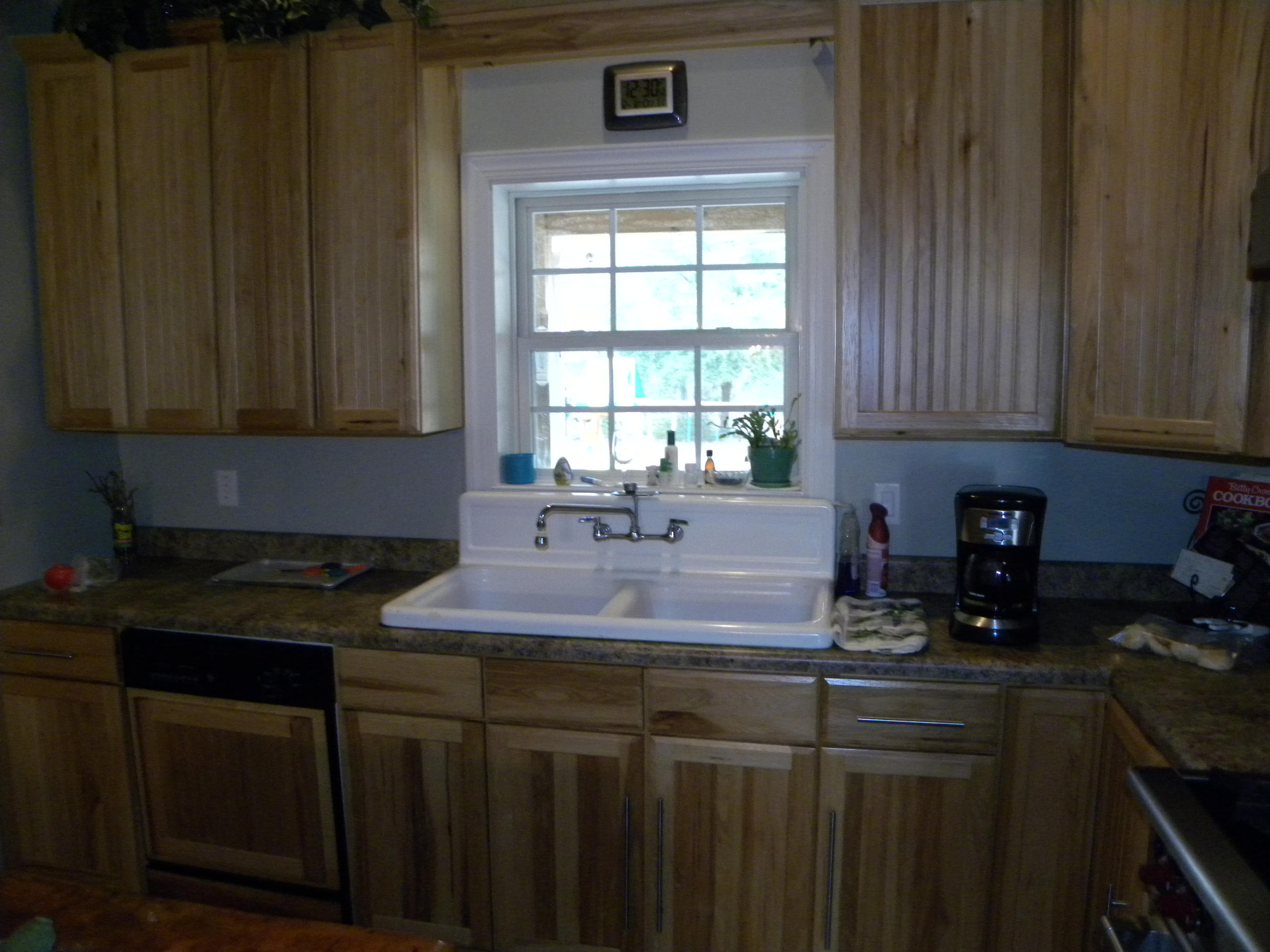 1571 State Rd S-15-143 Cottageville, SC 29435 - Photo 6 of 19 Sleek Wood Cabinets