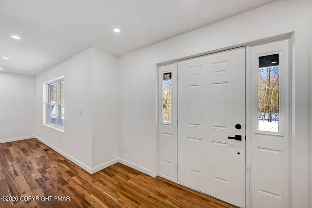 $850,000 | 684 Minsi Trail East, Long Pond, PA 18334