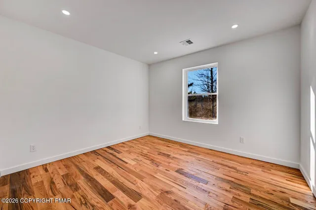 $850,000 | 684 Minsi Trail East, Long Pond, PA 18334