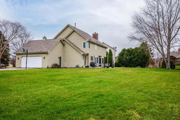 $544,900 | 8316 Dora Lane, Mount Pleasant, WI 53406