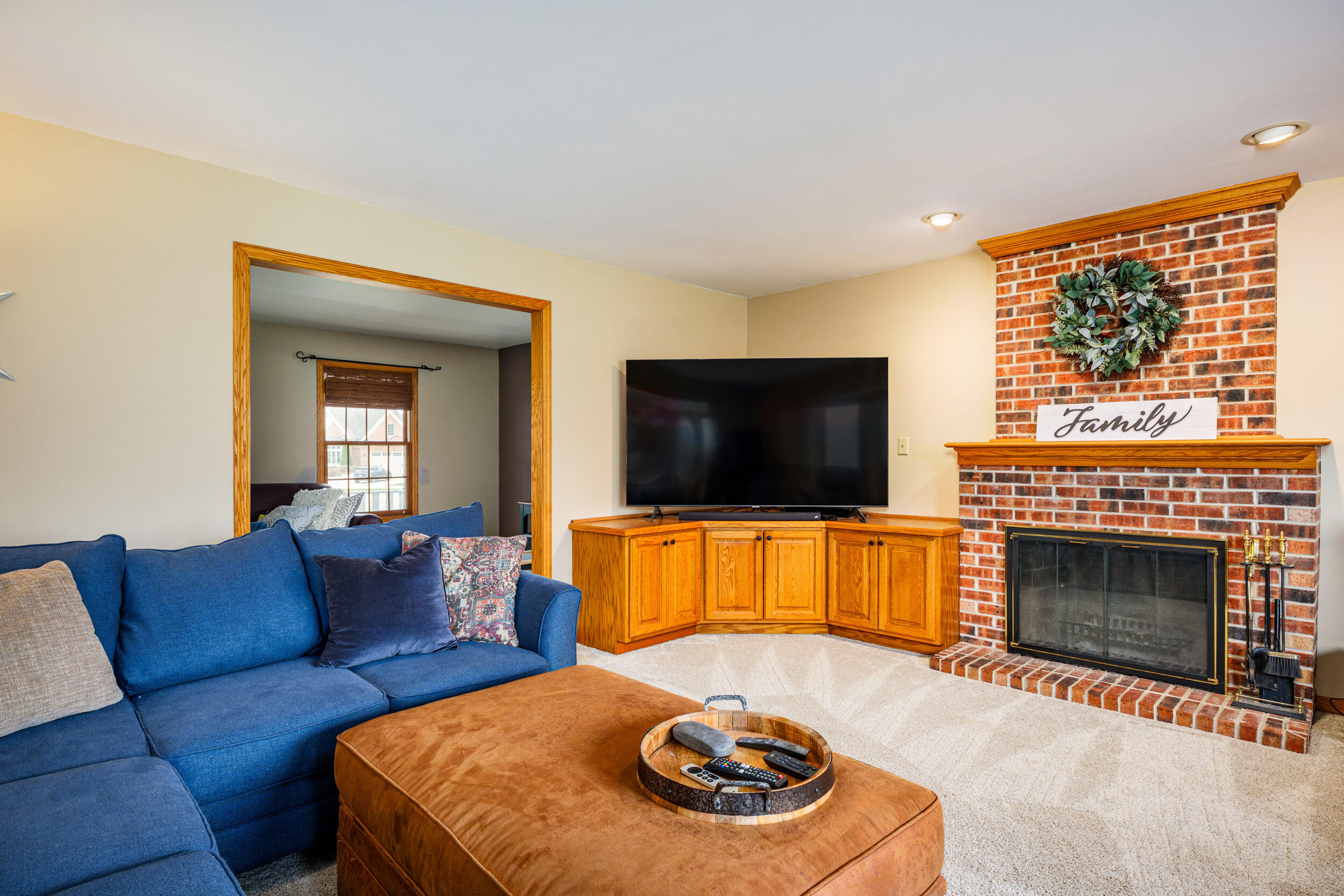 8316 Dora Lane Mount Pleasant, WI 53406 - Photo 4 of 48 Family Room