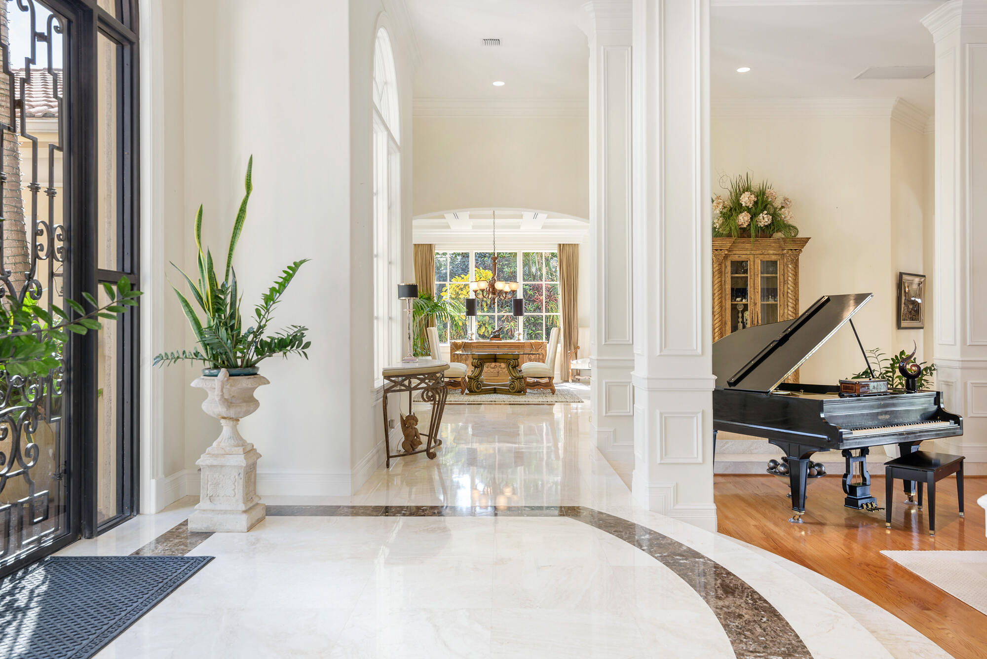 19223 North Riverside Drive Tequesta, FL 33469 - Photo 11 of 83 a living room with furniture