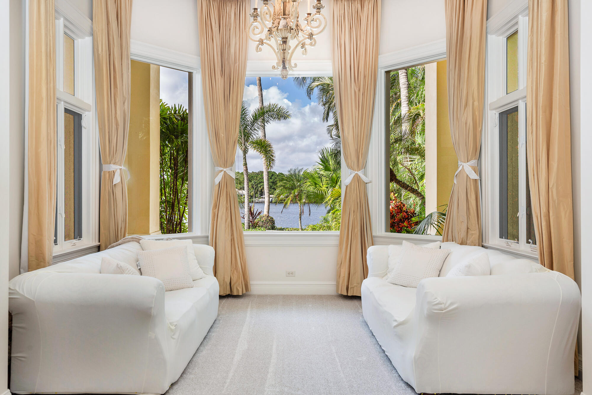 19223 North Riverside Drive Tequesta, FL 33469 - Photo 26 of 83 low-38