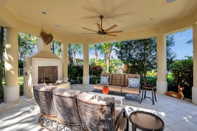 $14,950,000 | 19223 North Riverside Drive, Tequesta, FL 33469