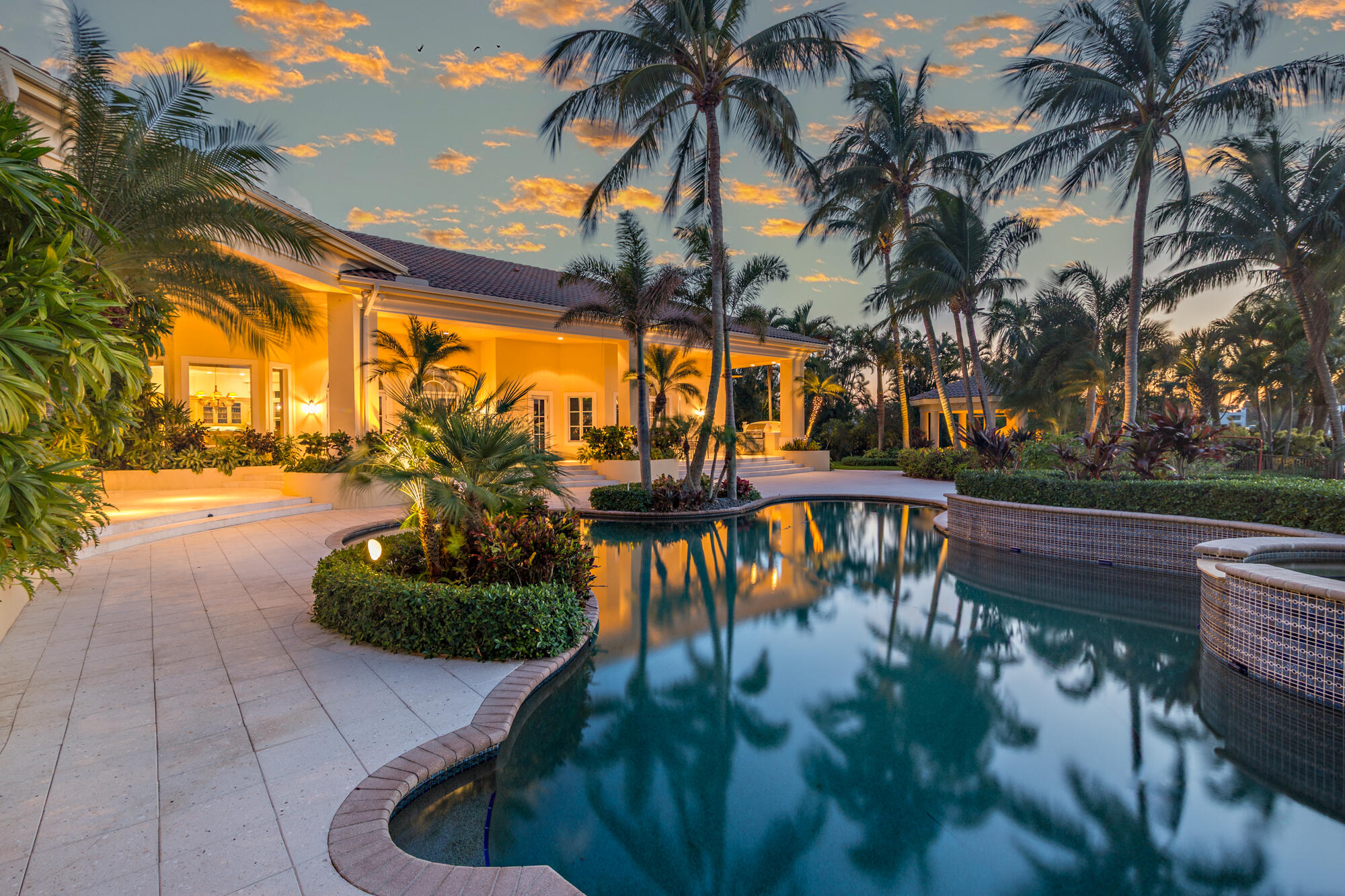 19223 North Riverside Drive Tequesta, FL 33469 - Photo 76 of 83 low-5