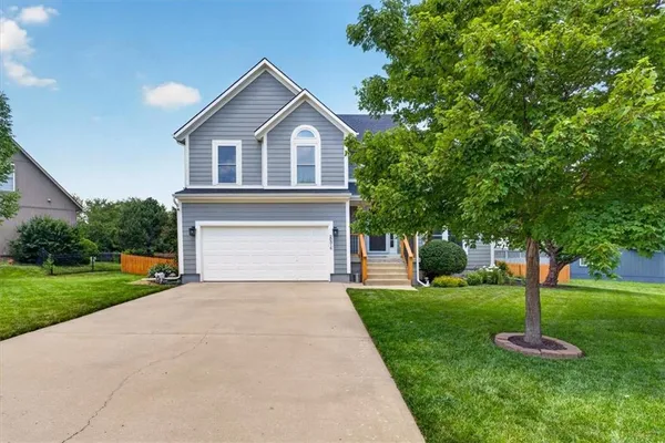 $360,000 | 20316 219th Street, Spring Hill, KS 66083