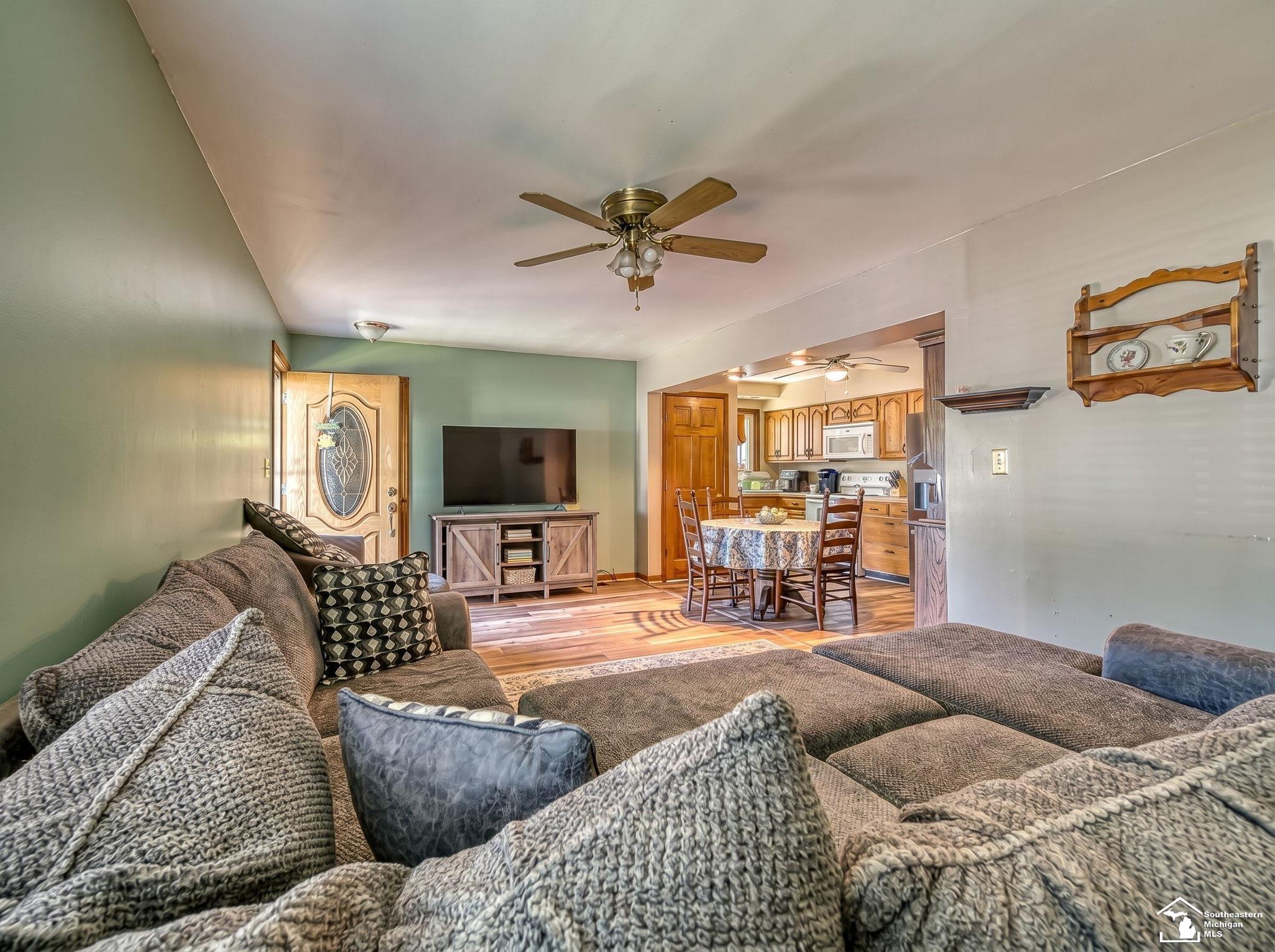 1263 Maple Boulevard Monroe, MI 48162 - Photo 5 of 33