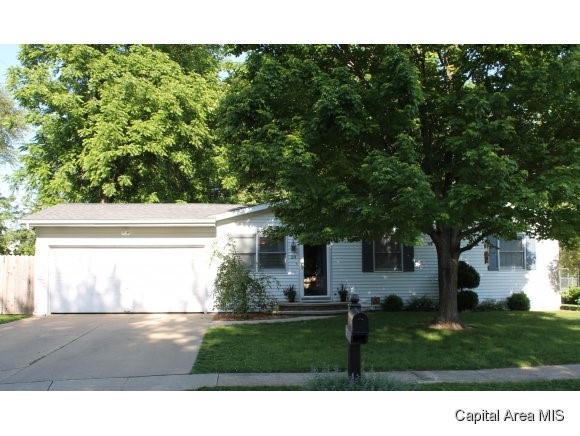 28 Celeste Court Springfield, IL 62703 - Photo 1 of 24