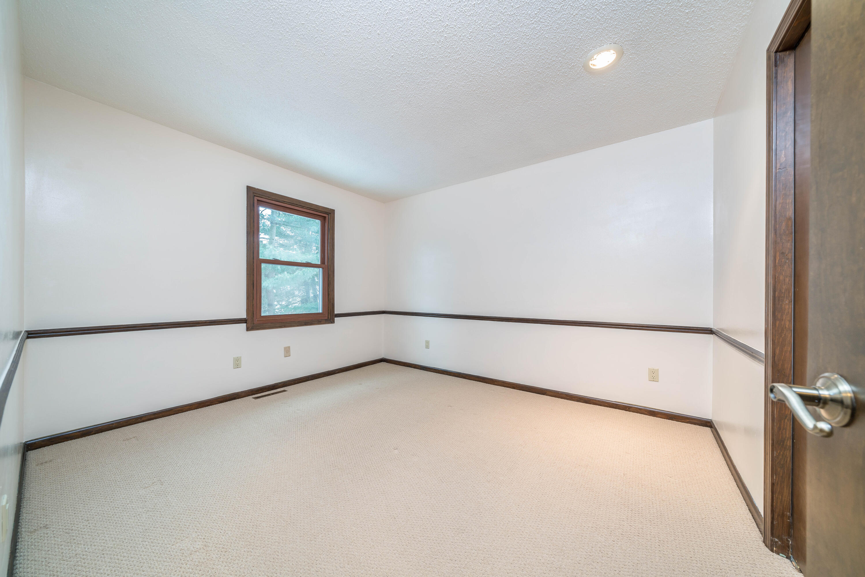6353 Torrington Road Kalamazoo, MI 49009 - Photo 15 of 24 6353_Torrington_Road_24