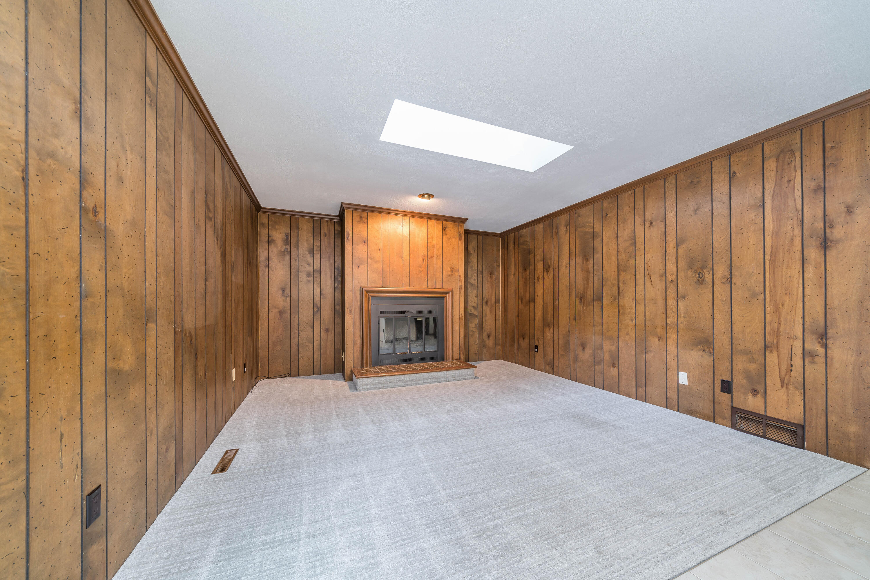6353 Torrington Road Kalamazoo, MI 49009 - Photo 3 of 24 6353_Torrington_Road_04