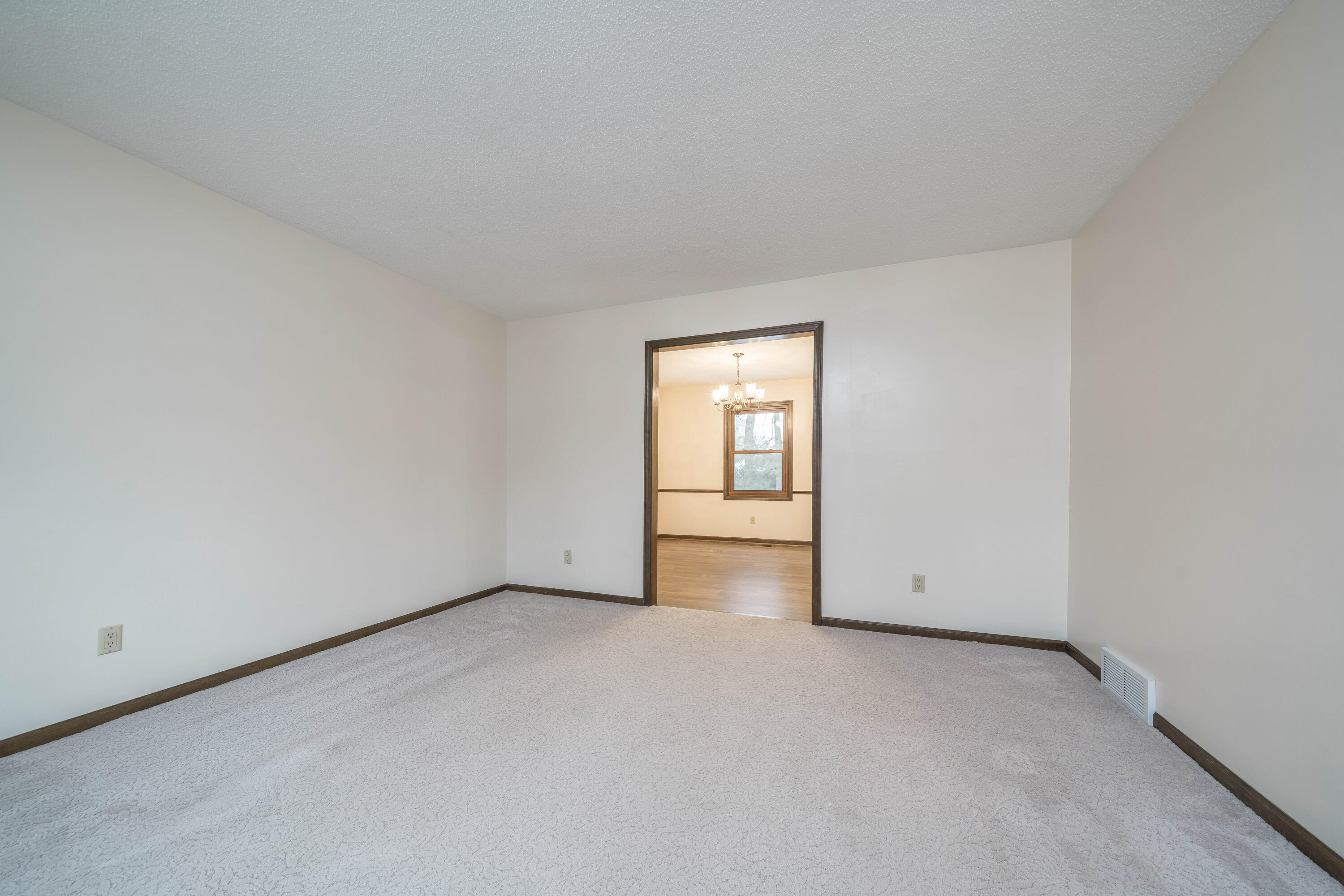 6353 Torrington Road Kalamazoo, MI 49009 - Photo 10 of 24 6353_Torrington_Road_12