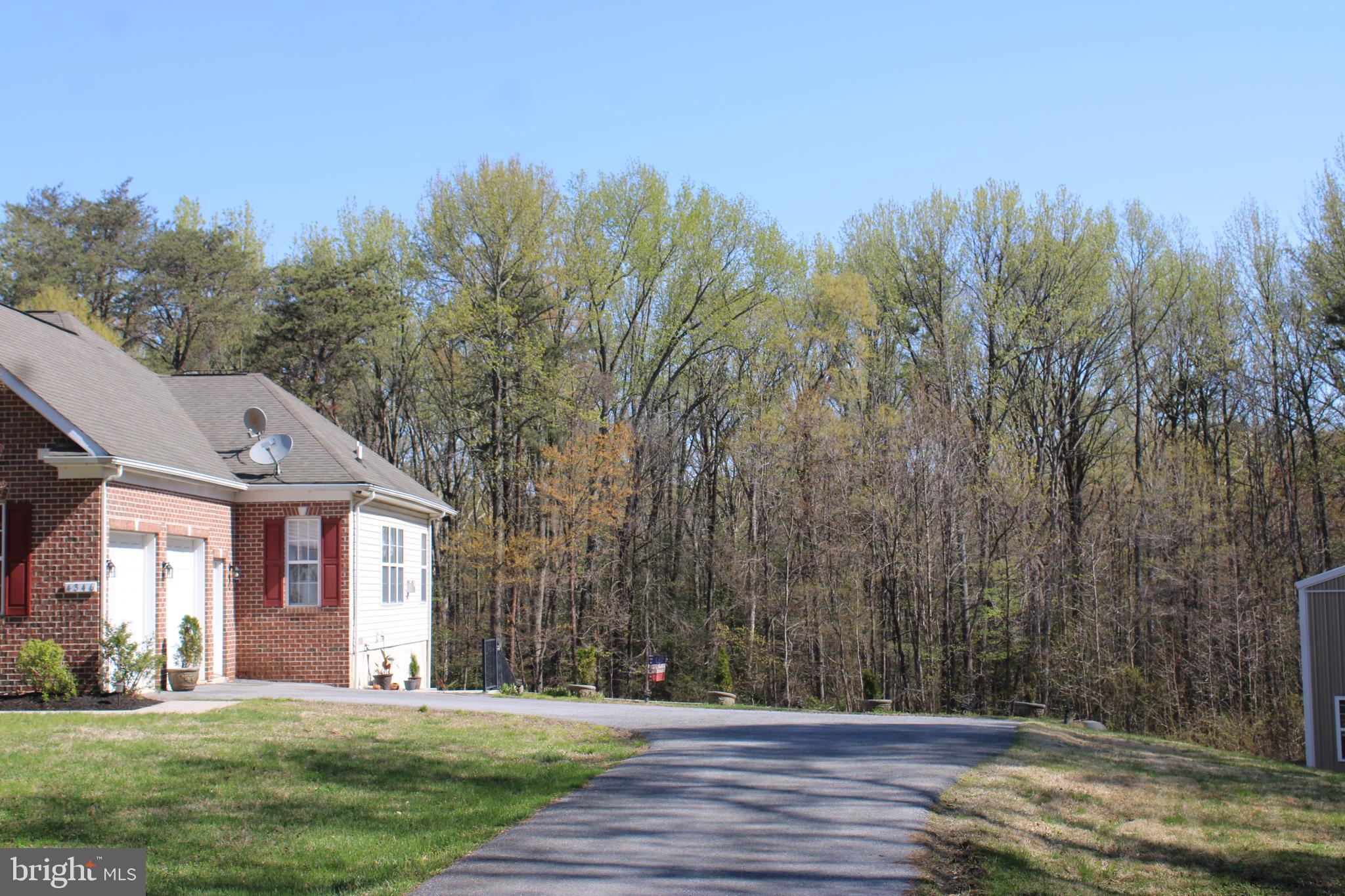4346 Mountain Road Pasadena, MD 21122 - Photo 3 of 50 Gallery Image 3