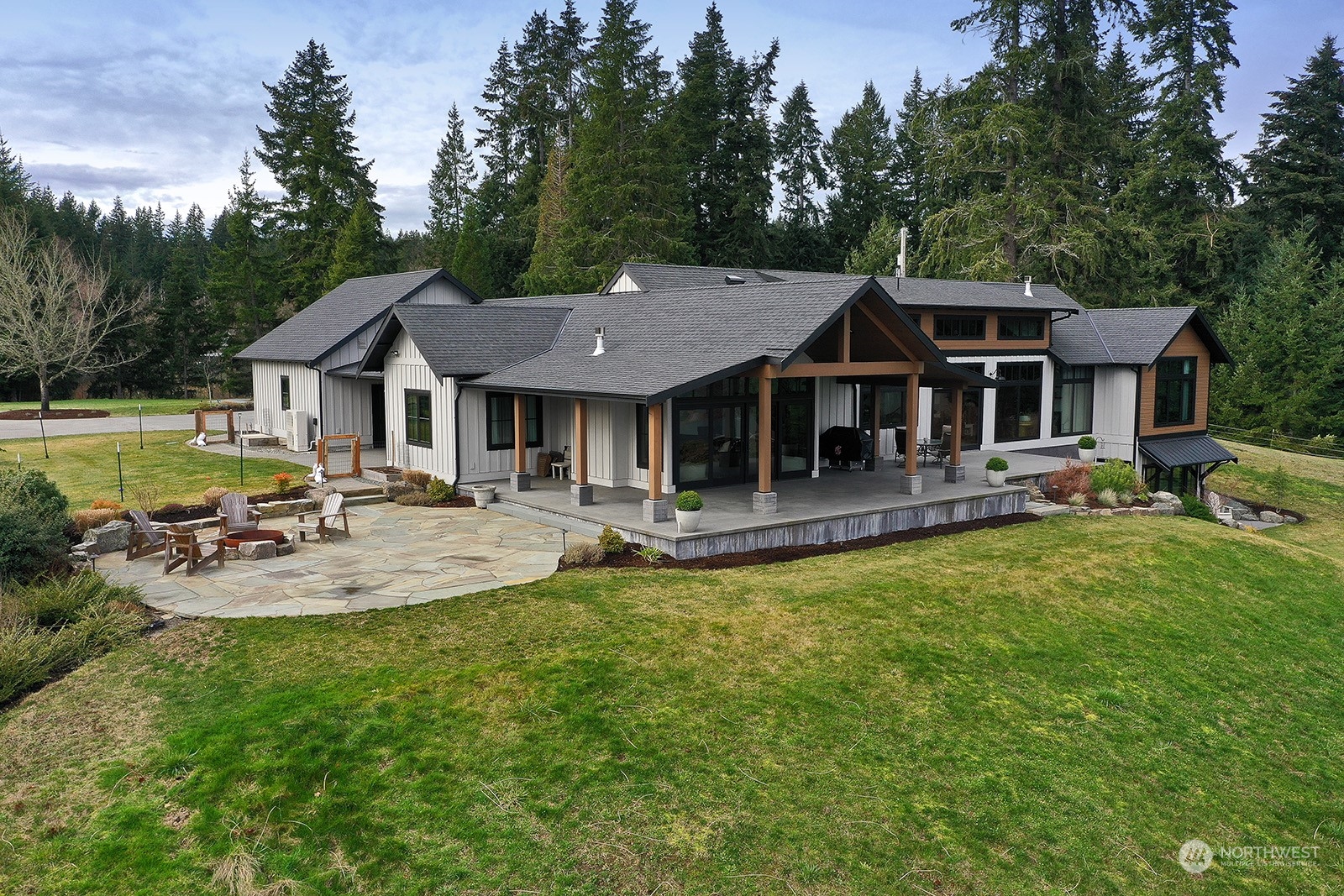6537 Robin Lane Clinton, WA 98236 - Photo 4 of 40 Gallery Image 4
