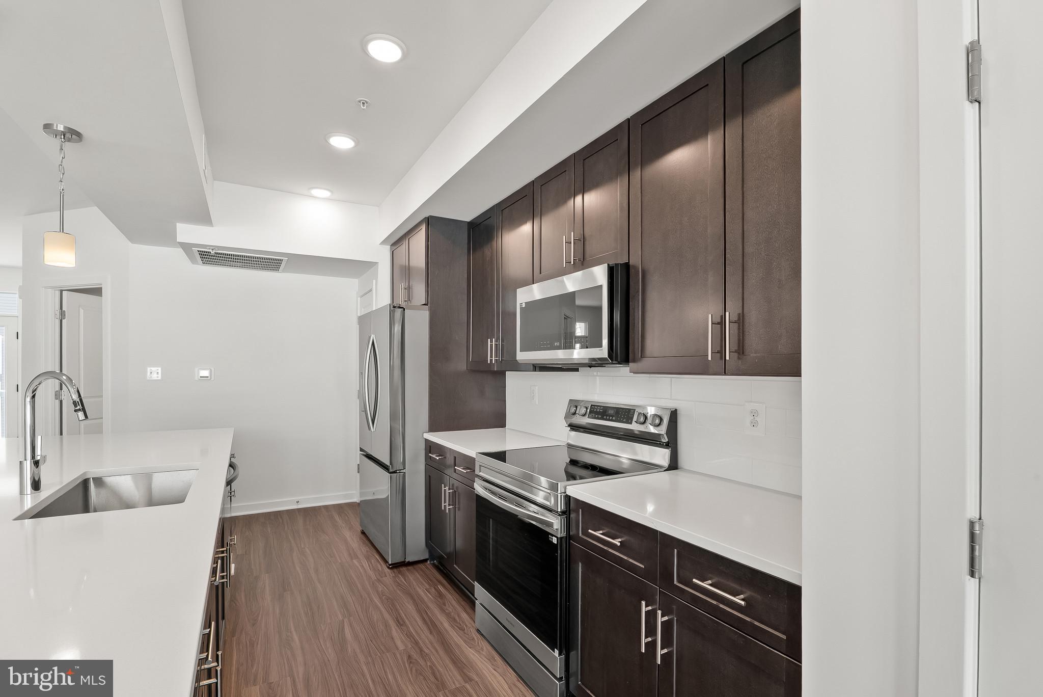 714 D Iron Frg Road Frederick, MD 21702 - Photo 10 of 47 Kitchen