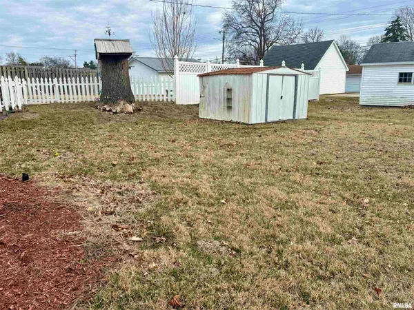 $130,000 | 2304 State Street, Quincy, IL 62301