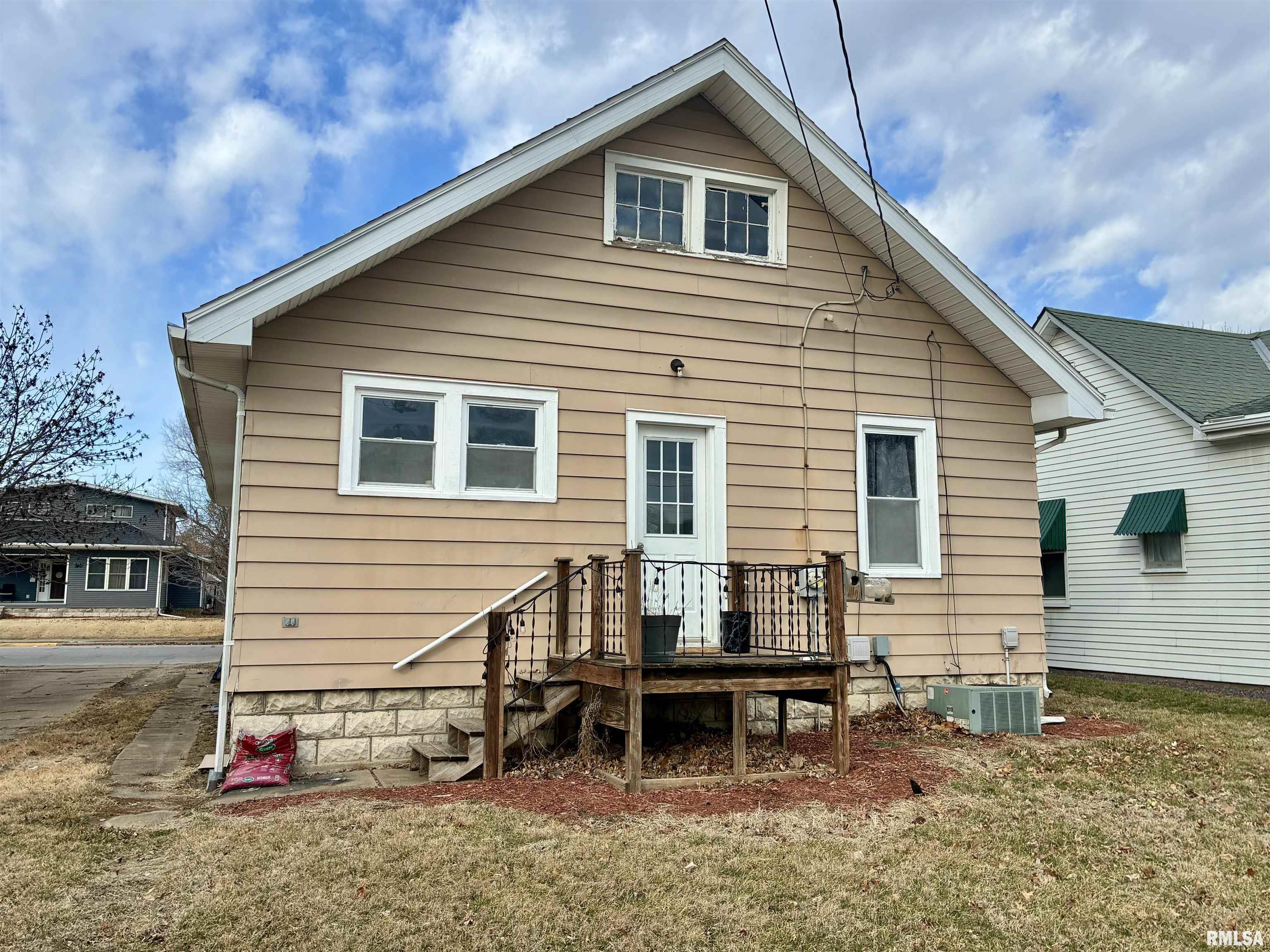 2304 State Street Quincy, IL 62301 - Photo 12 of 13