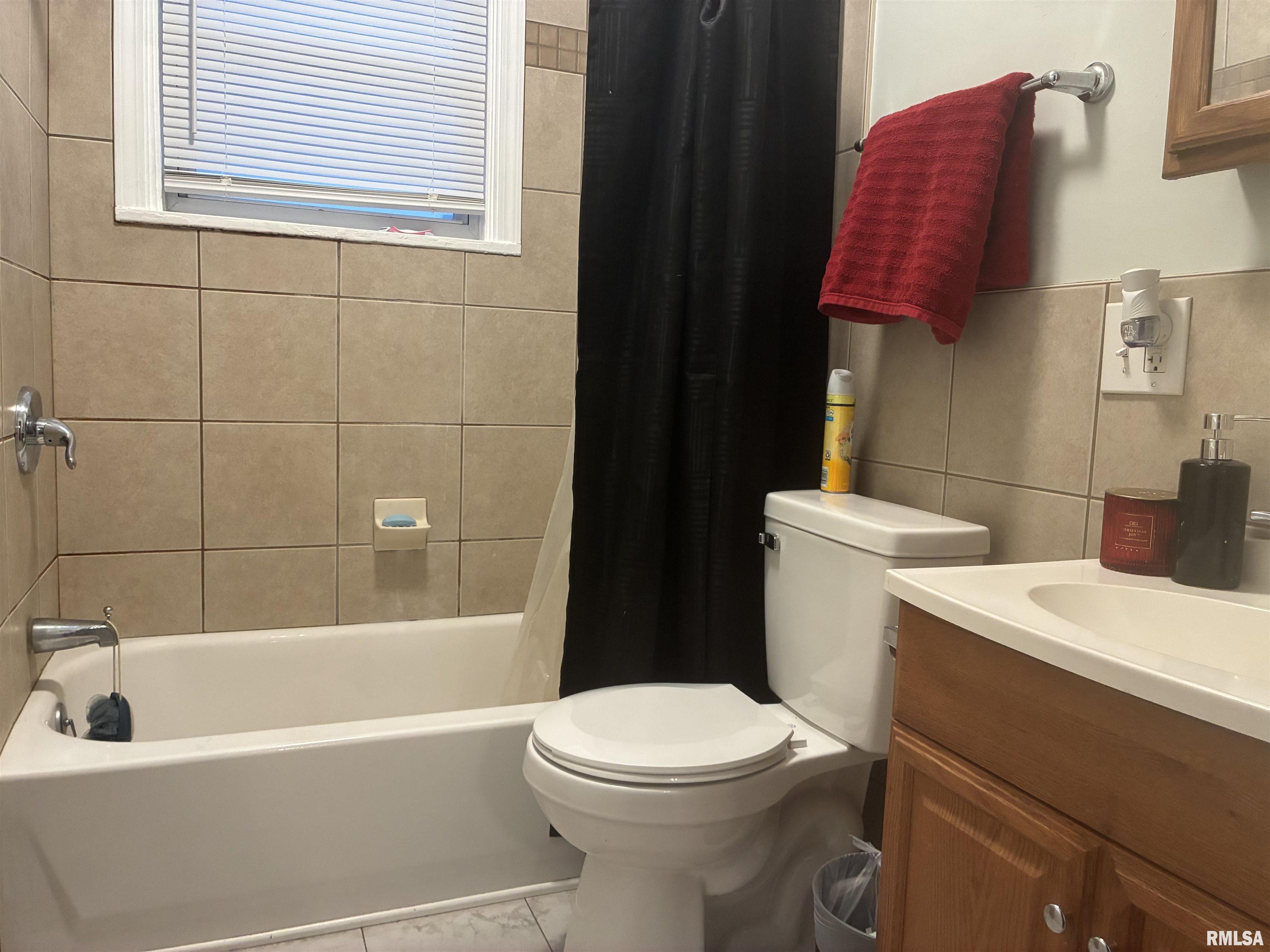 2304 State Street Quincy, IL 62301 - Photo 7 of 13