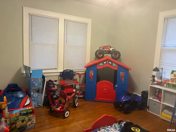 $130,000 | 2304 State Street, Quincy, IL 62301