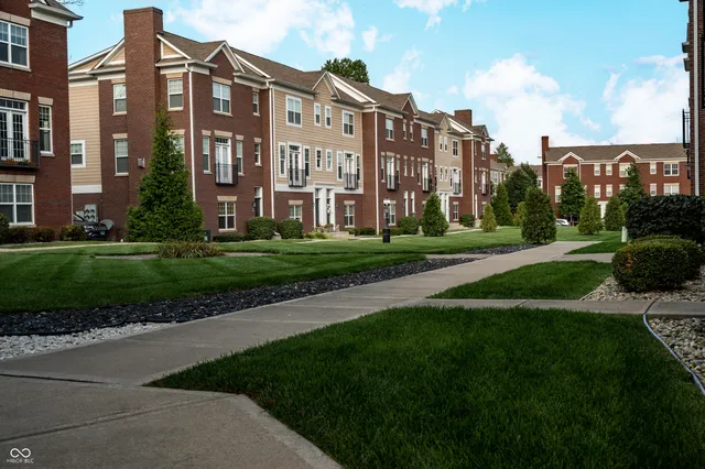 $495,000 | 428 Neuman Way, Carmel, IN 46032