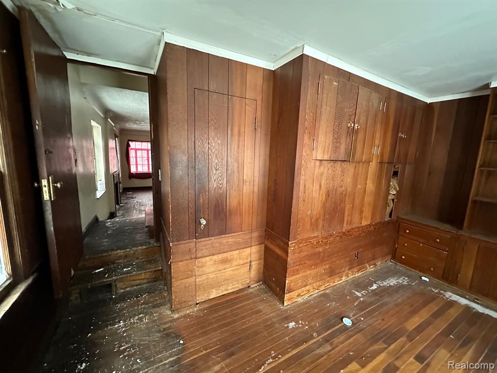 10125 Roxbury Street Detroit, MI 48224 - Photo 9 of 11