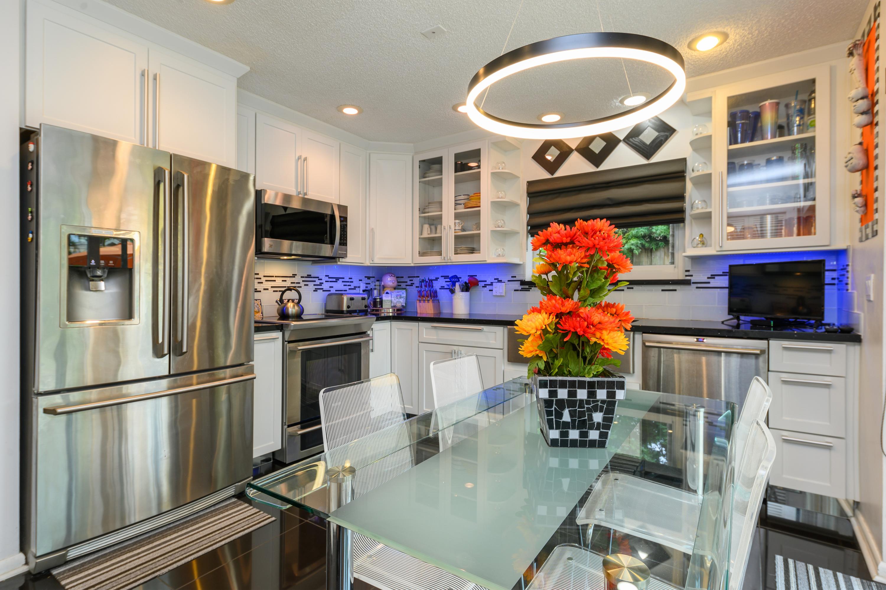 21835 Atrium Boulevard Boca Raton, FL 33433 - Photo 11 of 24 Kitchen