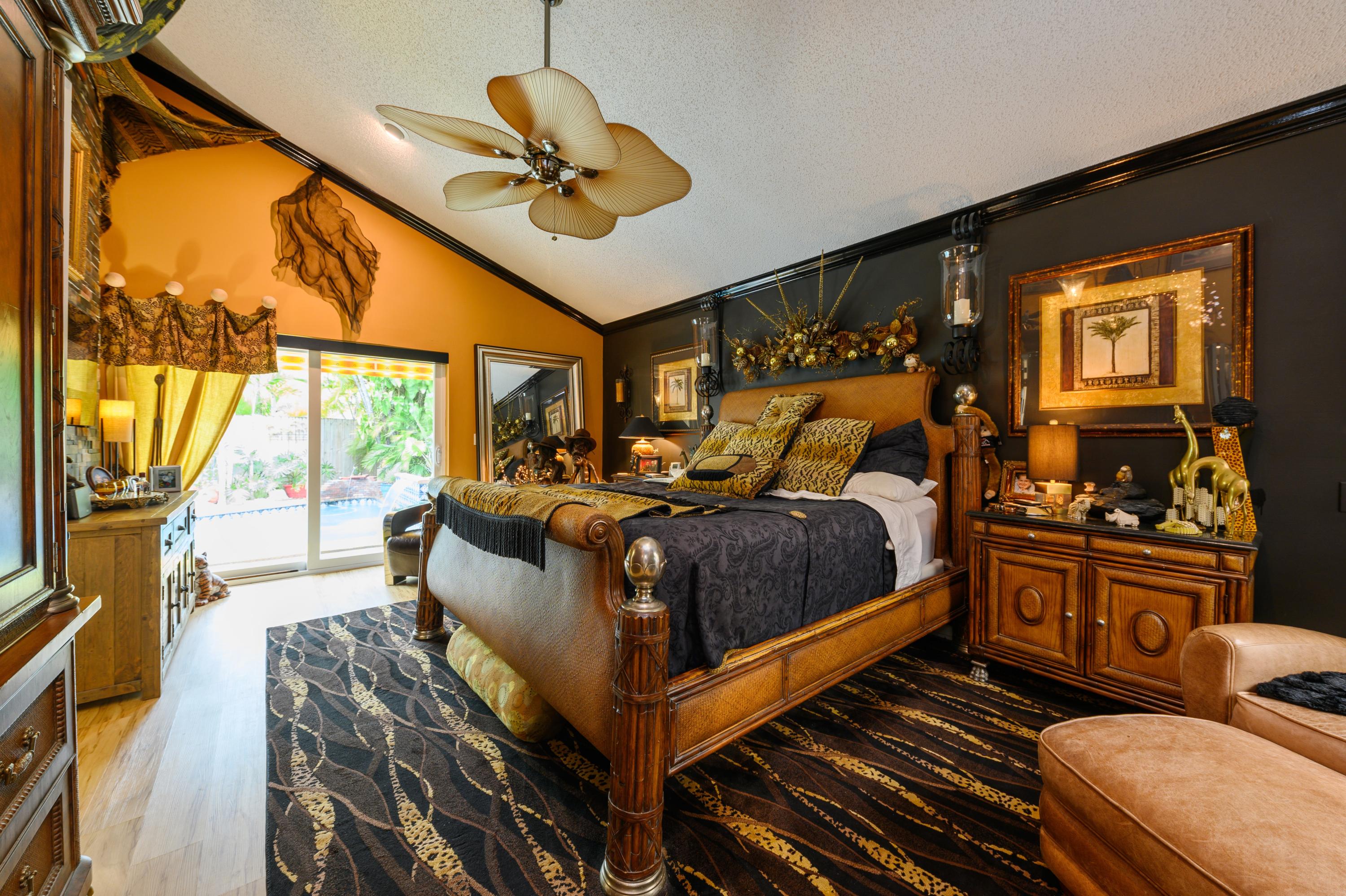 21835 Atrium Boulevard Boca Raton, FL 33433 - Photo 13 of 24 Spacious Master Bedroom