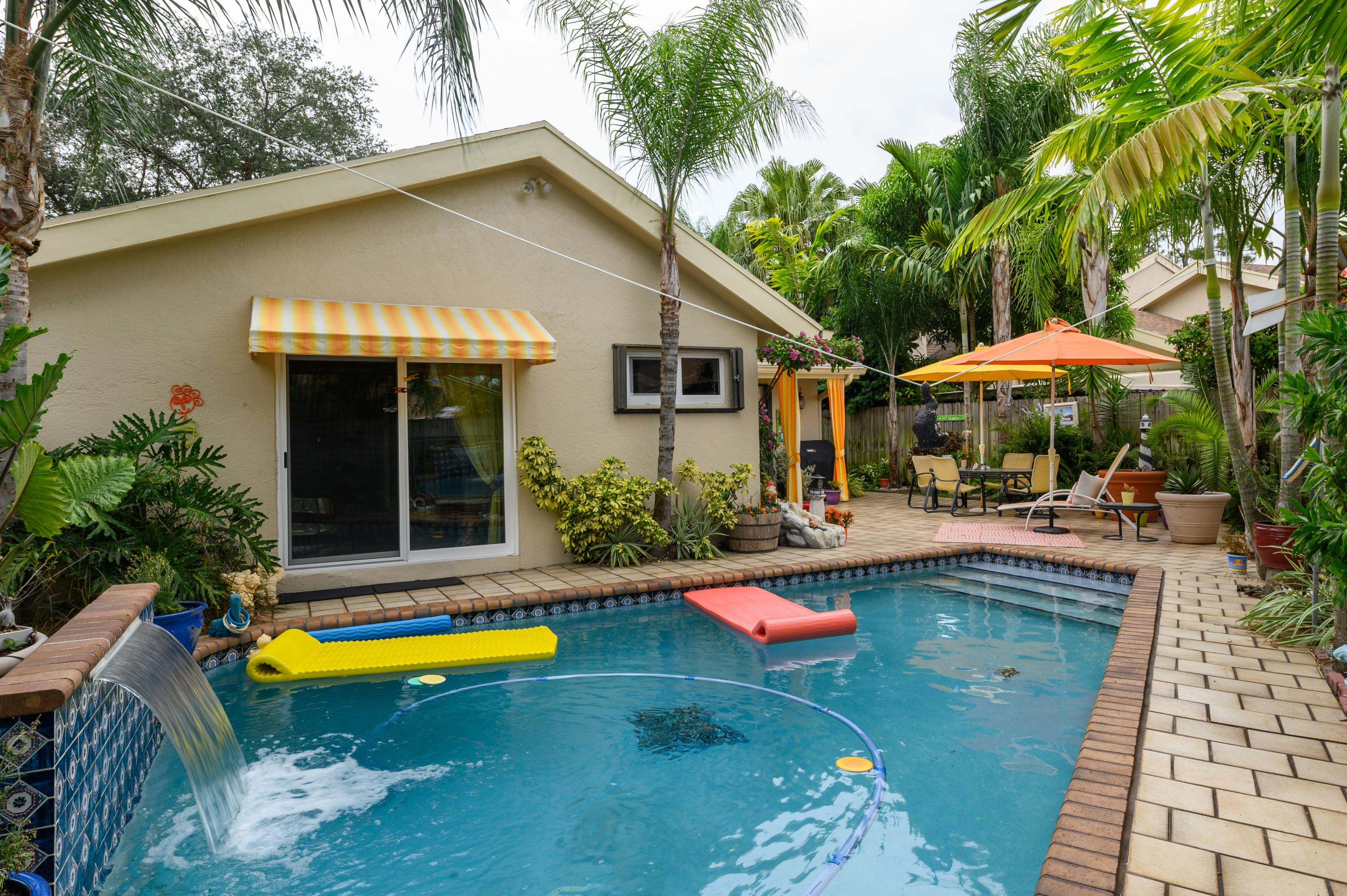 21835 Atrium Boulevard Boca Raton, FL 33433 - Photo 21 of 24 Pool