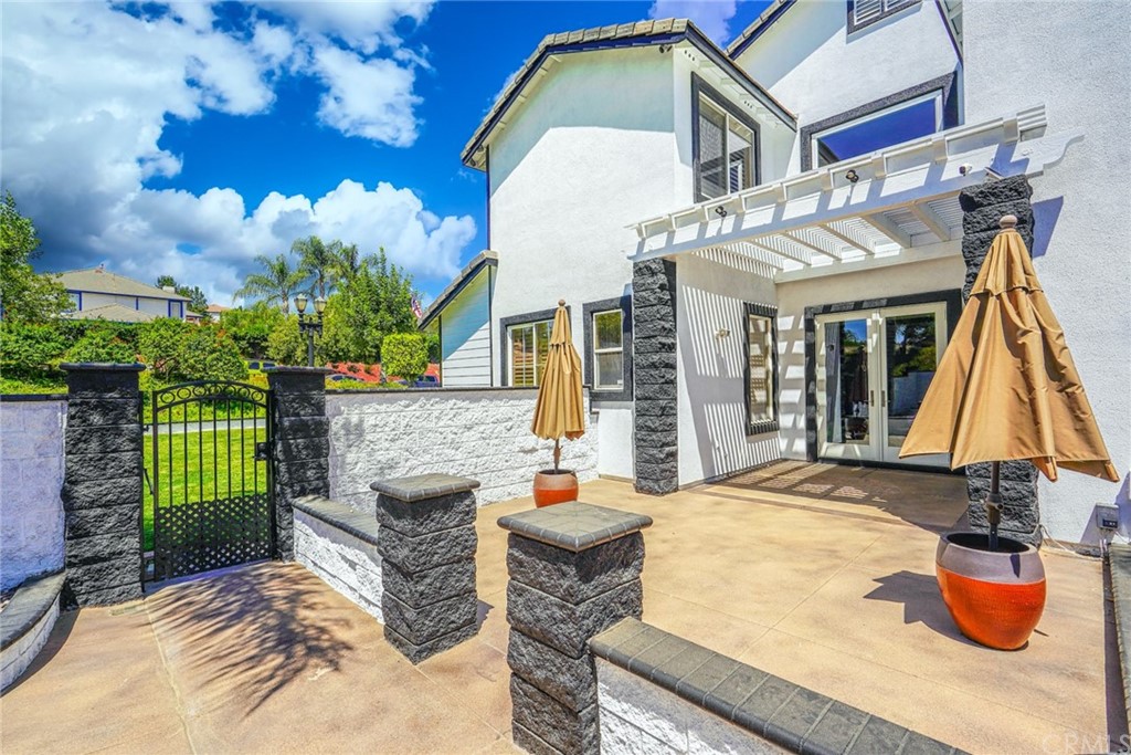 14082 Crystal View Terrace Riverside, CA 92508 - Photo 12 of 71