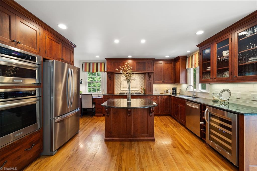 1015 Greenhurst Road Winston-Salem, NC 27104 - Photo 9 of 48