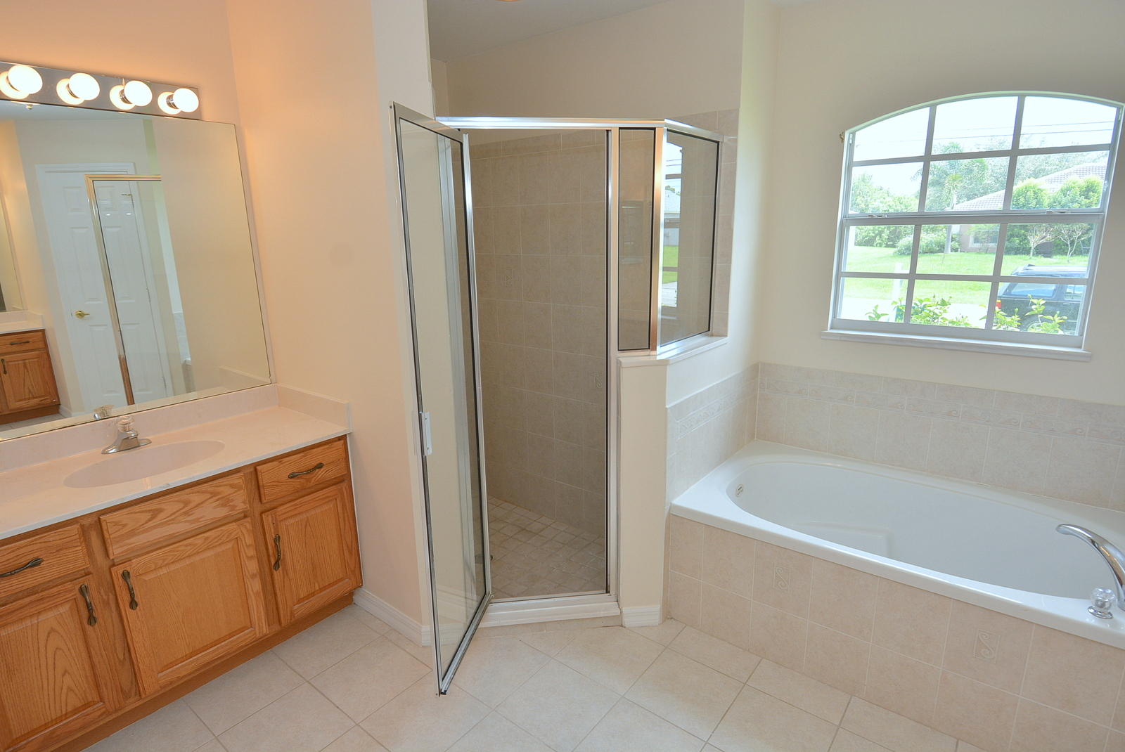 1866 Southwest Leafy Road Port St. Lucie, FL 34953 - Photo 28 of 54 Master Bat