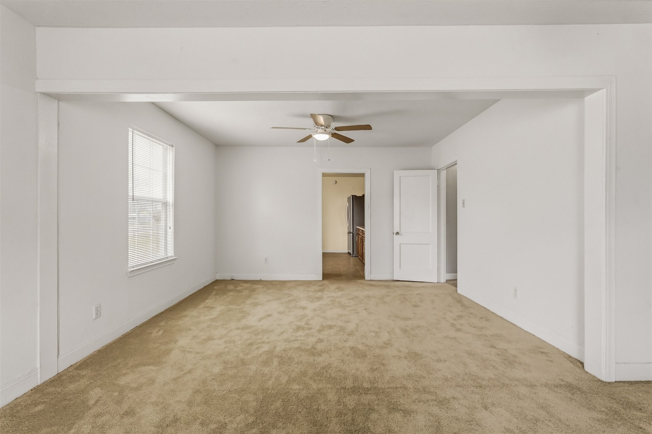 7215 Apache Street Houston, TX 77028 - Photo 11 of 20 a view of an empty room with a window