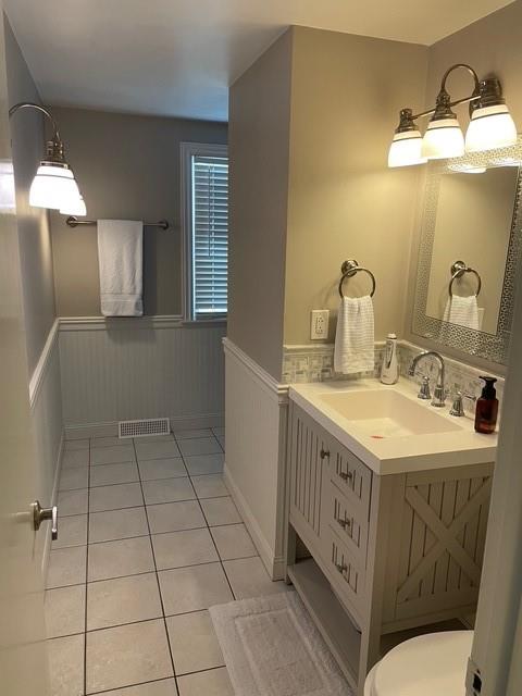 13 Willow Crossing Road Greensburg, PA 15601 - Photo 24 of 29 a bathroom with a sink a toilet and mirror