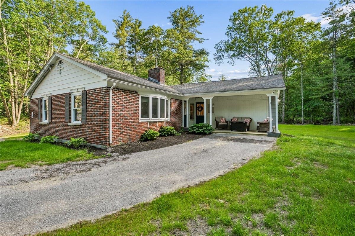 319 Windham Road Pelham, NH 03076 - Photo 3 of 35