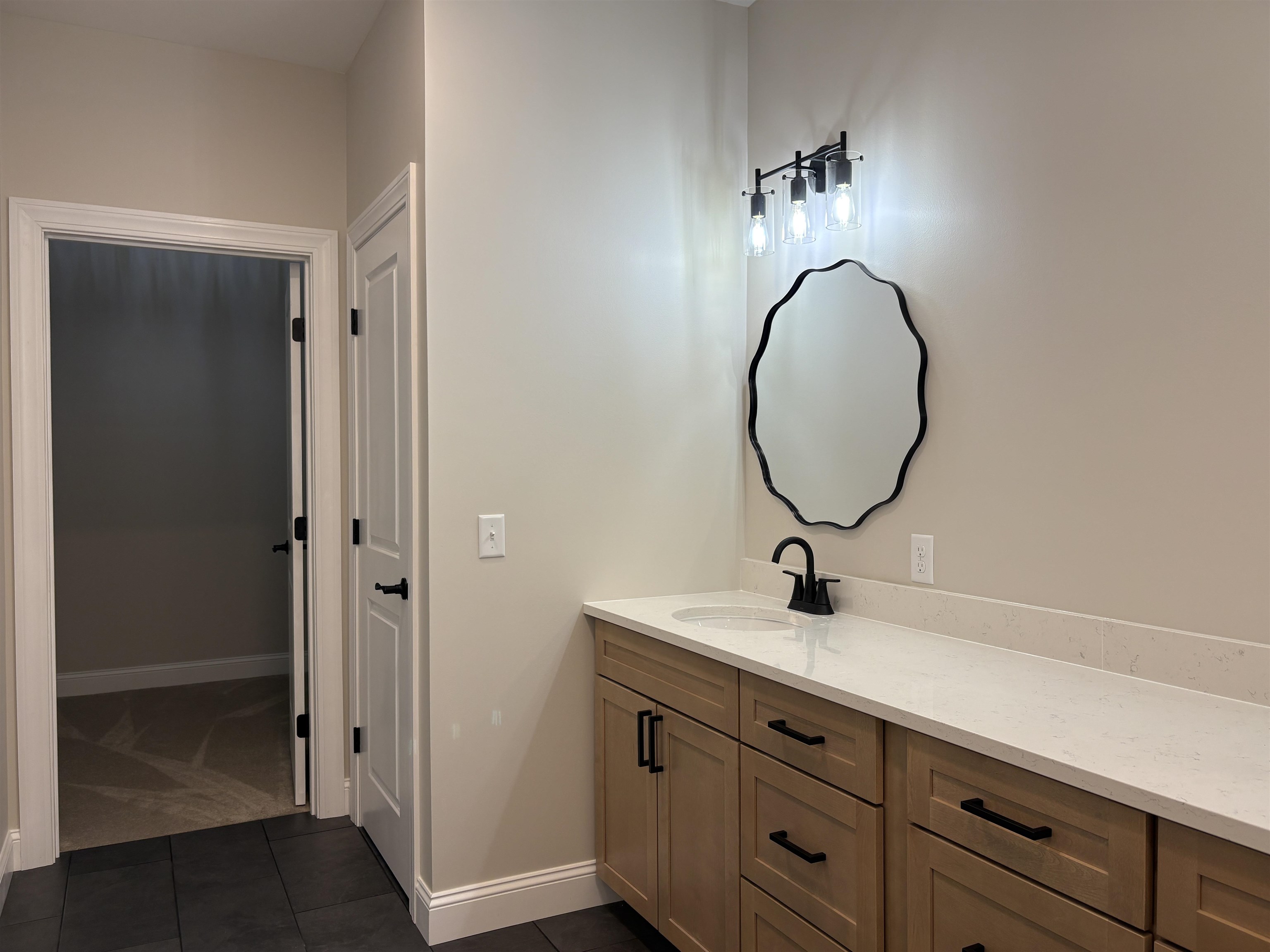 234 Oakledge Way Milton, VT 05468 - Photo 32 of 47