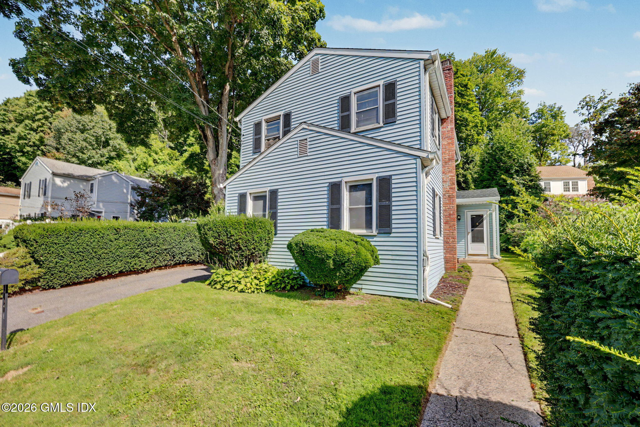 17 Cary Road Riverside, CT 06878 - Photo 1 of 25 Front
