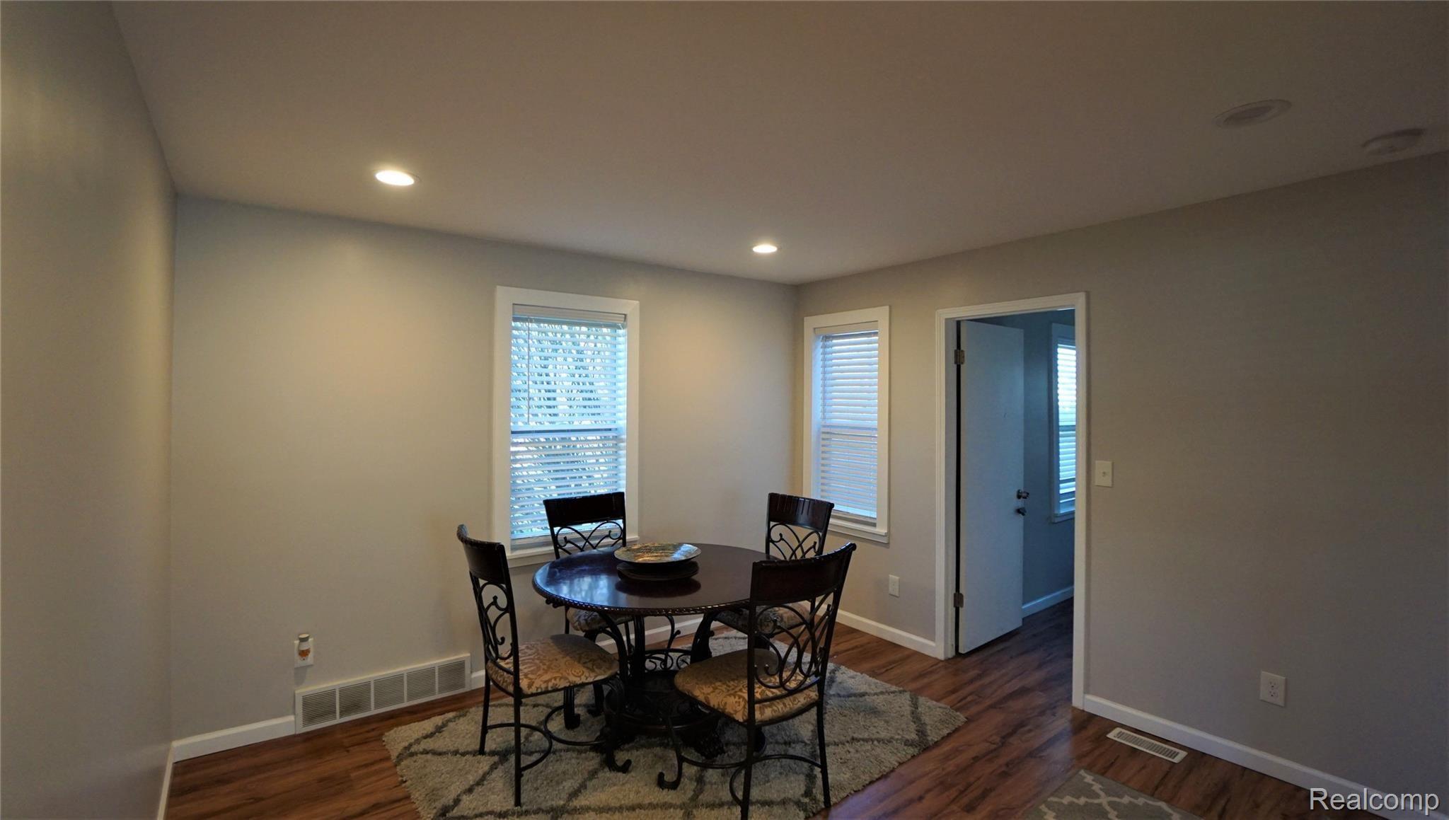 29650 Five Mile Road Livonia, MI 48154 - Photo 20 of 34 DSC05073.JPG