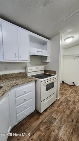 $1,250 | 1401 14th Street, Midway Park, NC 28544