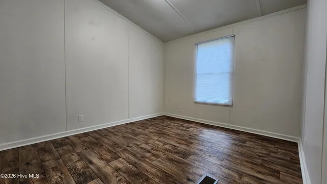 $1,250 | 1401 14th Street, Midway Park, NC 28544