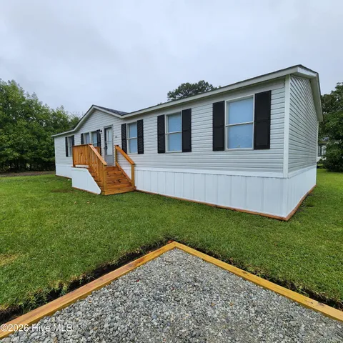 $1,250 | 1401 14th Street, Midway Park, NC 28544