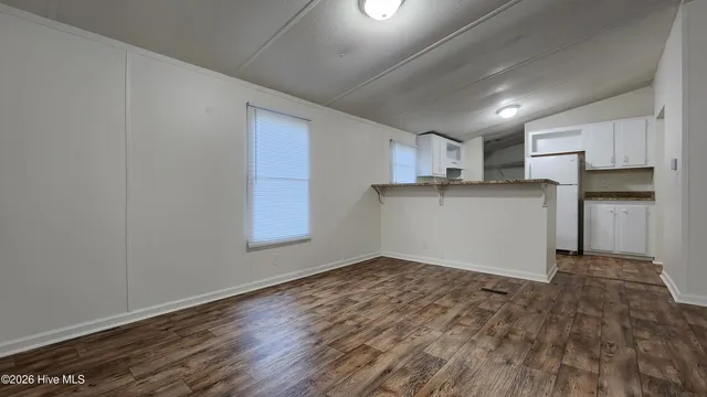 $1,250 | 1401 14th Street, Midway Park, NC 28544