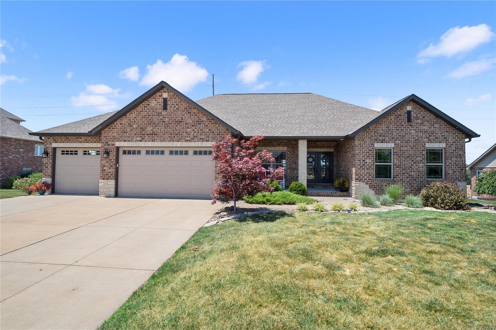 1509 Shadow Ridge Columbia, IL 62236 - Photo 1 of 60 Gallery Image 1