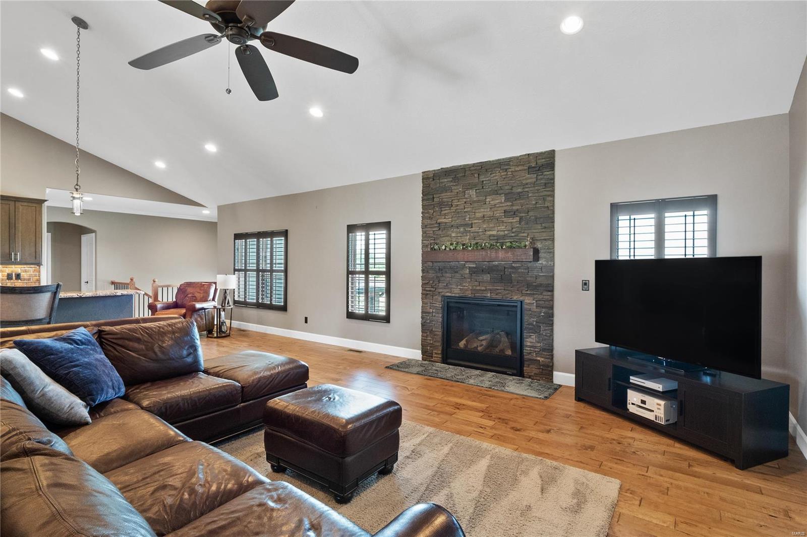1509 Shadow Ridge Columbia, IL 62236 - Photo 14 of 60 Gallery Image 14