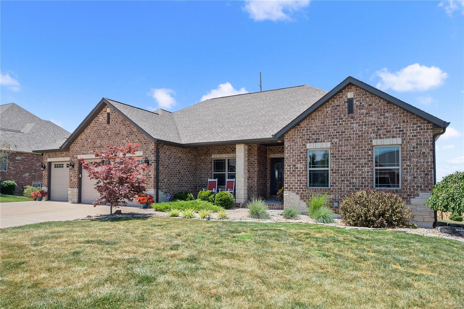 1509 Shadow Ridge Columbia, IL 62236 - Photo 2 of 60 Gallery Image 2