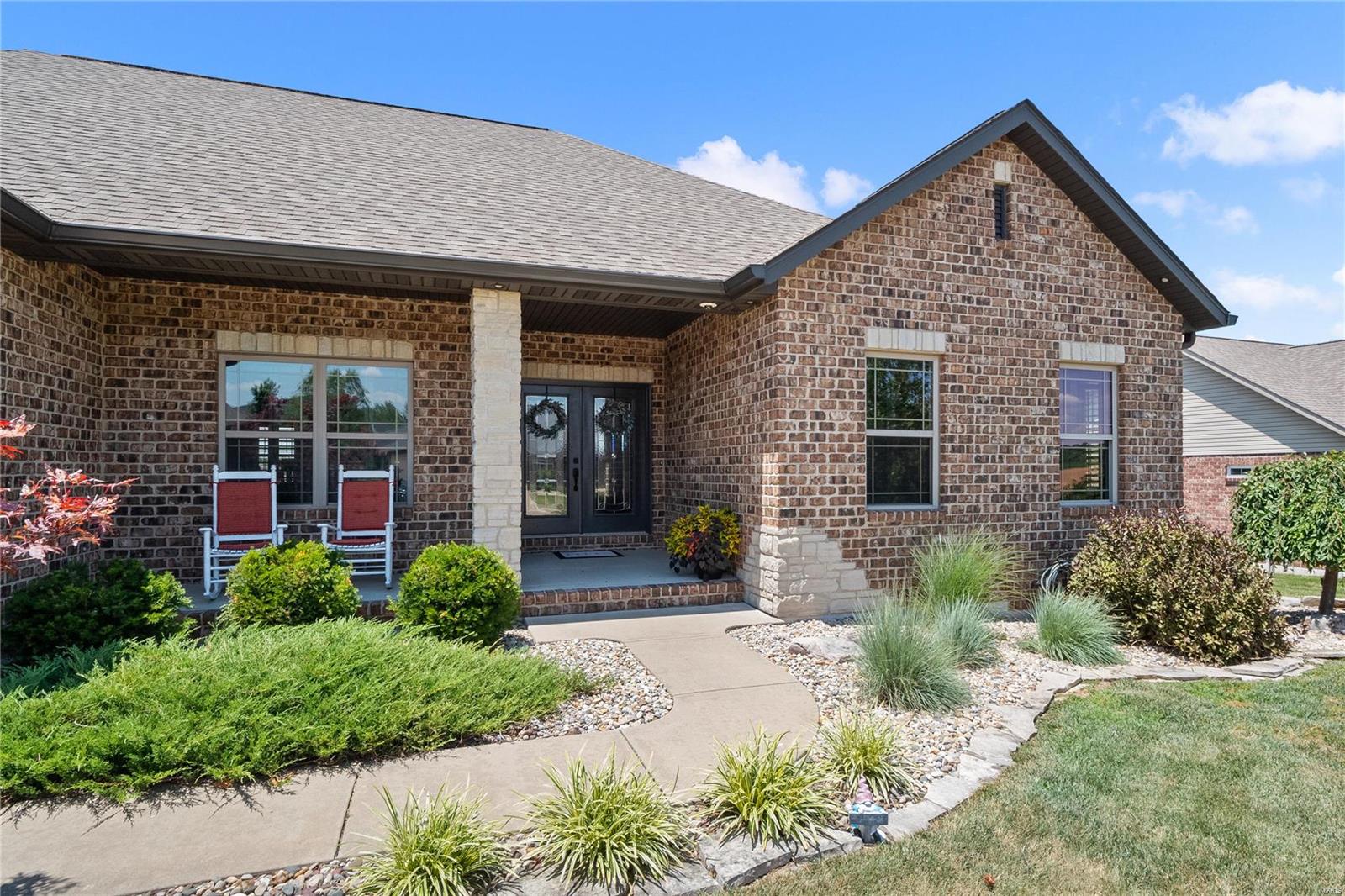 1509 Shadow Ridge Columbia, IL 62236 - Photo 4 of 60 Gallery Image 4