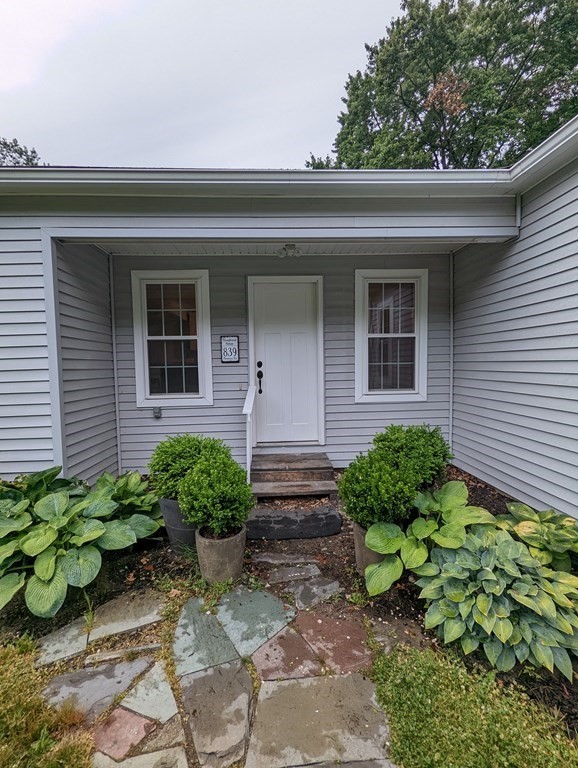 839 Florence Road Northampton, MA 01062 - Photo 2 of 19