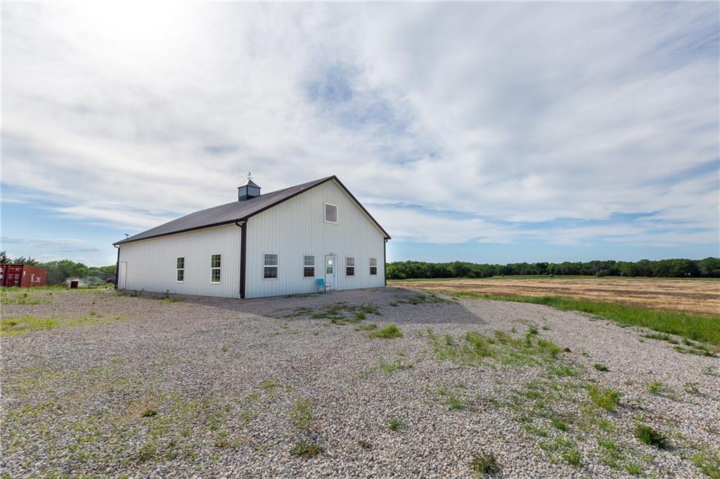 27699 South Hoch Road Osage City, KS 66523 - Photo 41 of 99