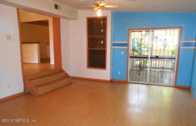 1820 Bartram Road Jacksonville, FL 32207 - Photo 12 of 25 Bonus room