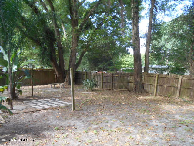 1820 Bartram Road Jacksonville, FL 32207 - Photo 24 of 25 Backyard