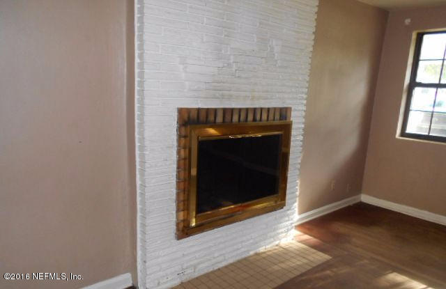1820 Bartram Road Jacksonville, FL 32207 - Photo 6 of 25 Fireplace