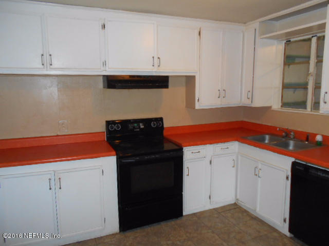 1820 Bartram Road Jacksonville, FL 32207 - Photo 7 of 25 Kitchen